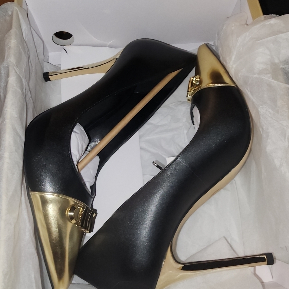 MICHAEL MICHAEL KORS NIB Parker Leather Pump - Picture 10 of 10